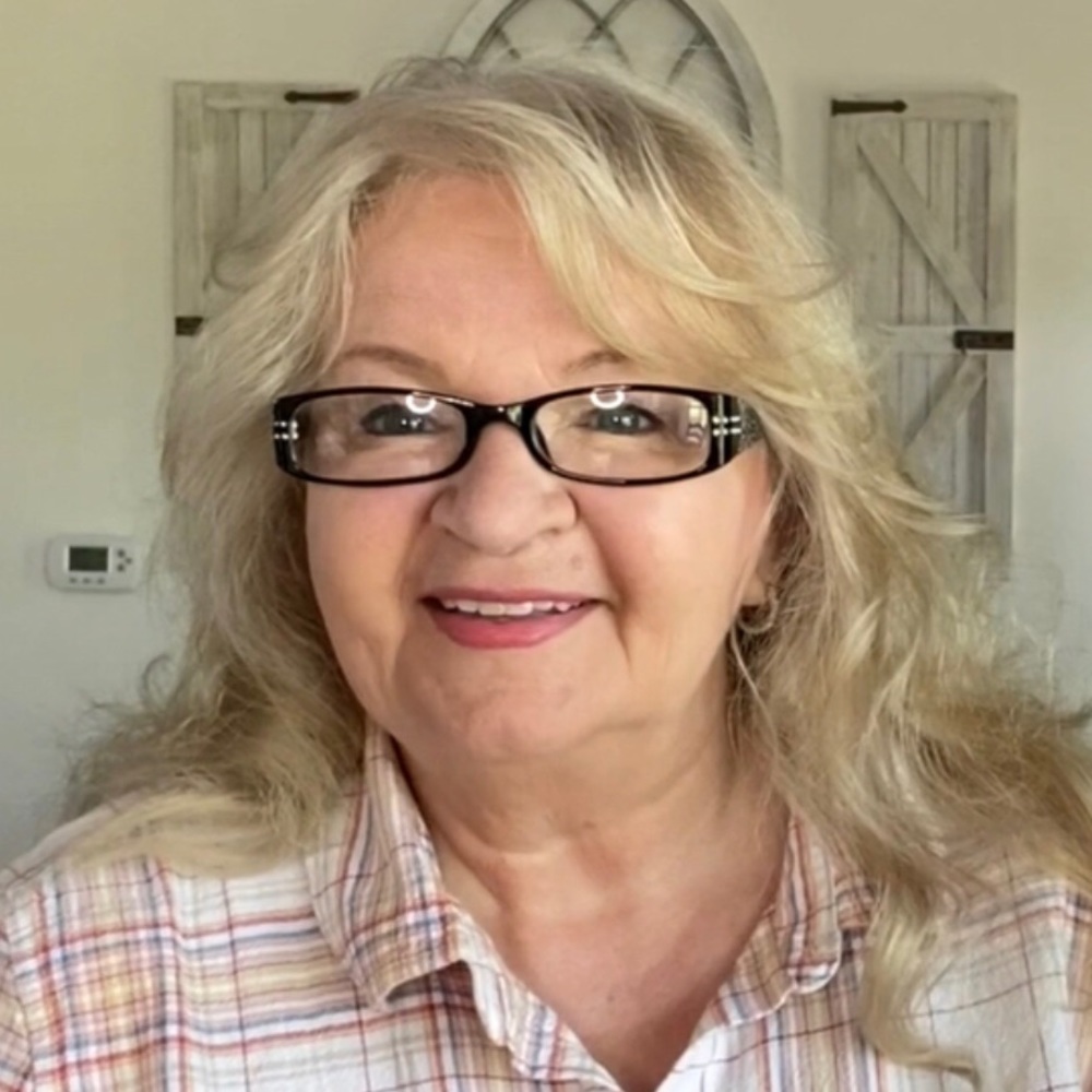 Meet your Posher, Rebecca - Picture 12 of 12